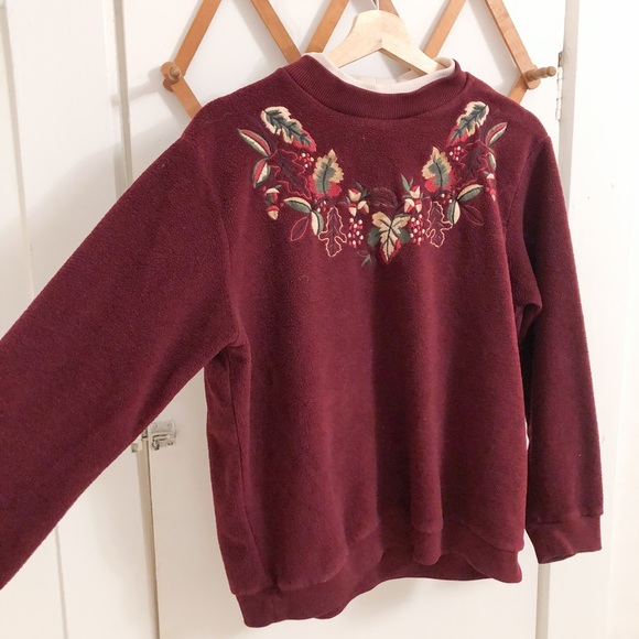 Vintage Embroidered Fleece Sweater - Picture 2 of 6